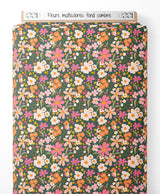 Tissu - Fleurs multicolores sur fond sombre