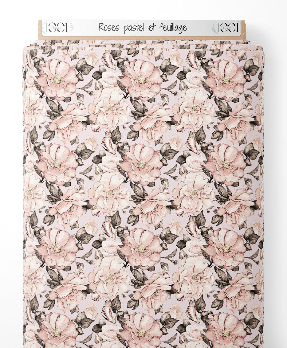 Tissu - Roses pastel et feuillage