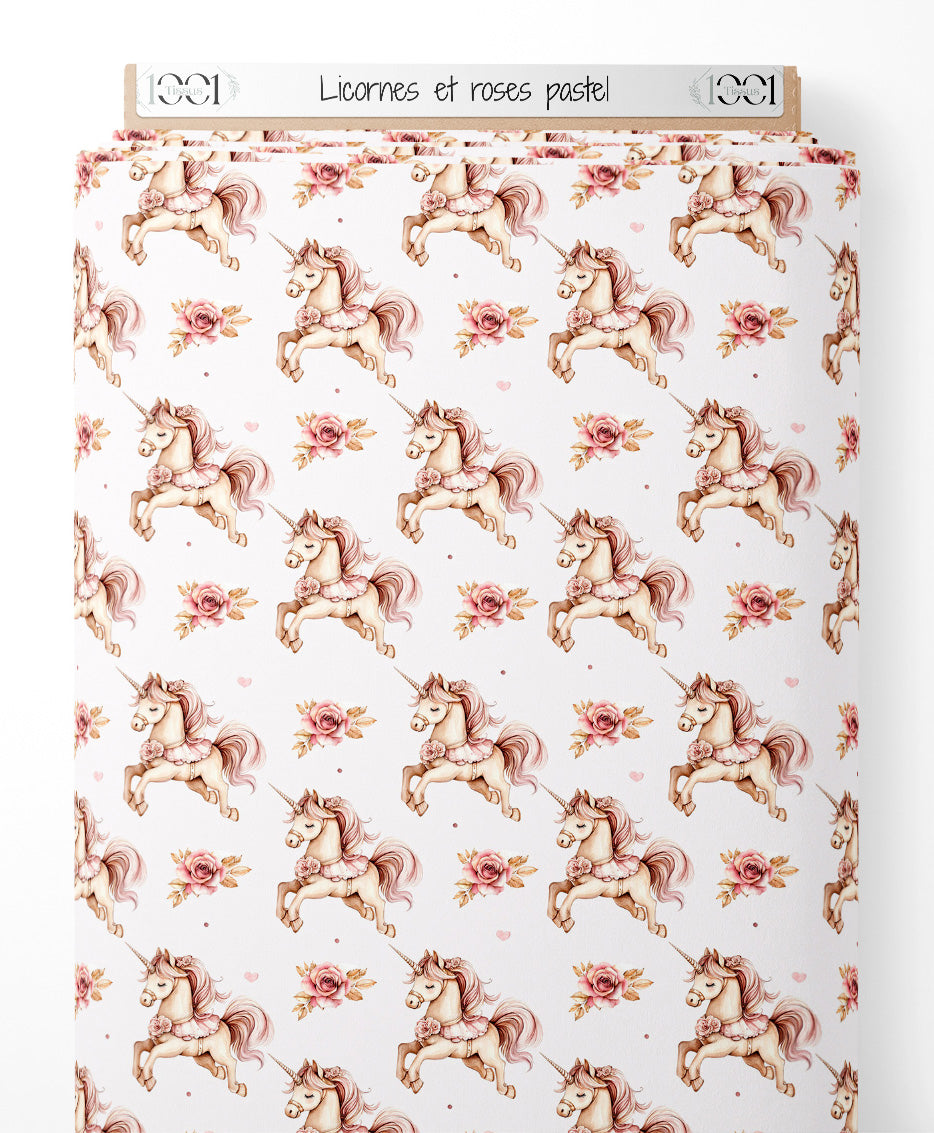Tissu - Licornes et roses pastel