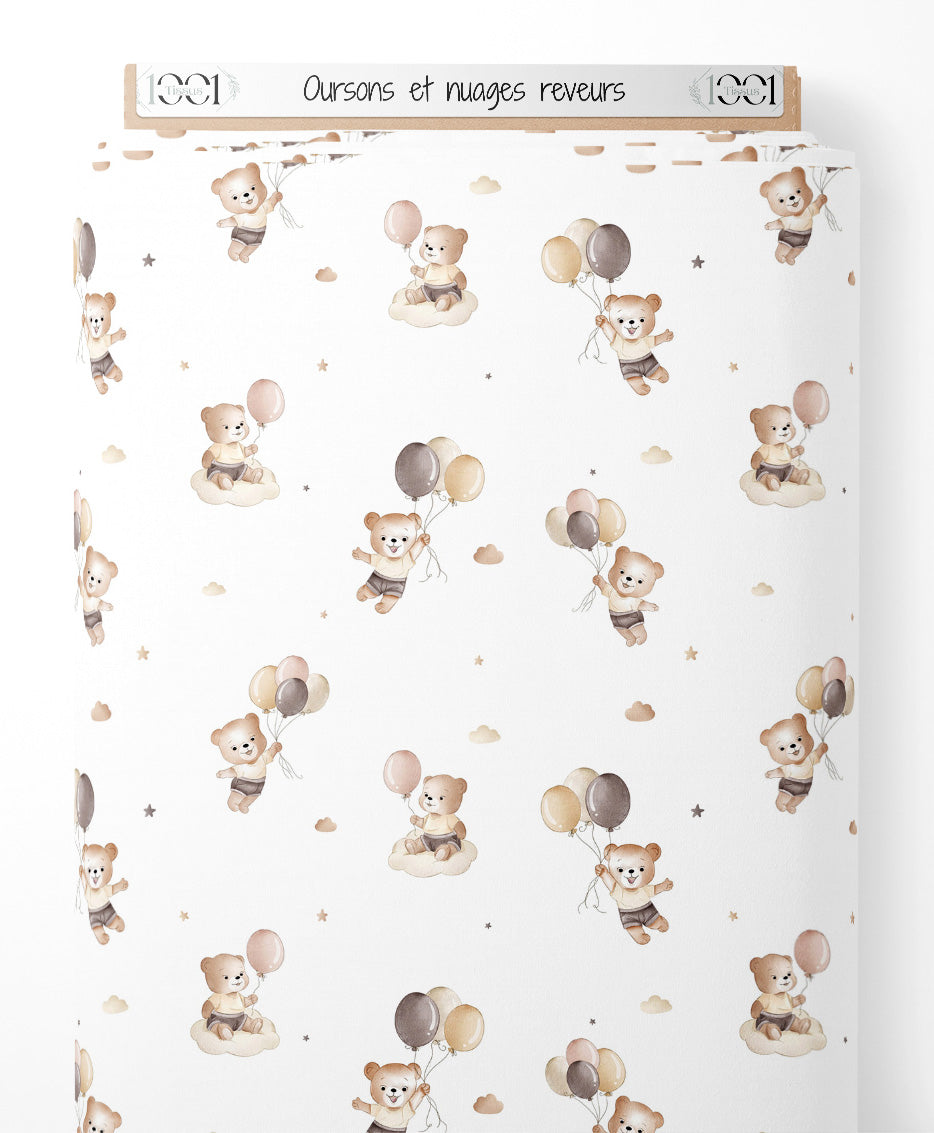 Tissu - Oursons et nuages rêveurs