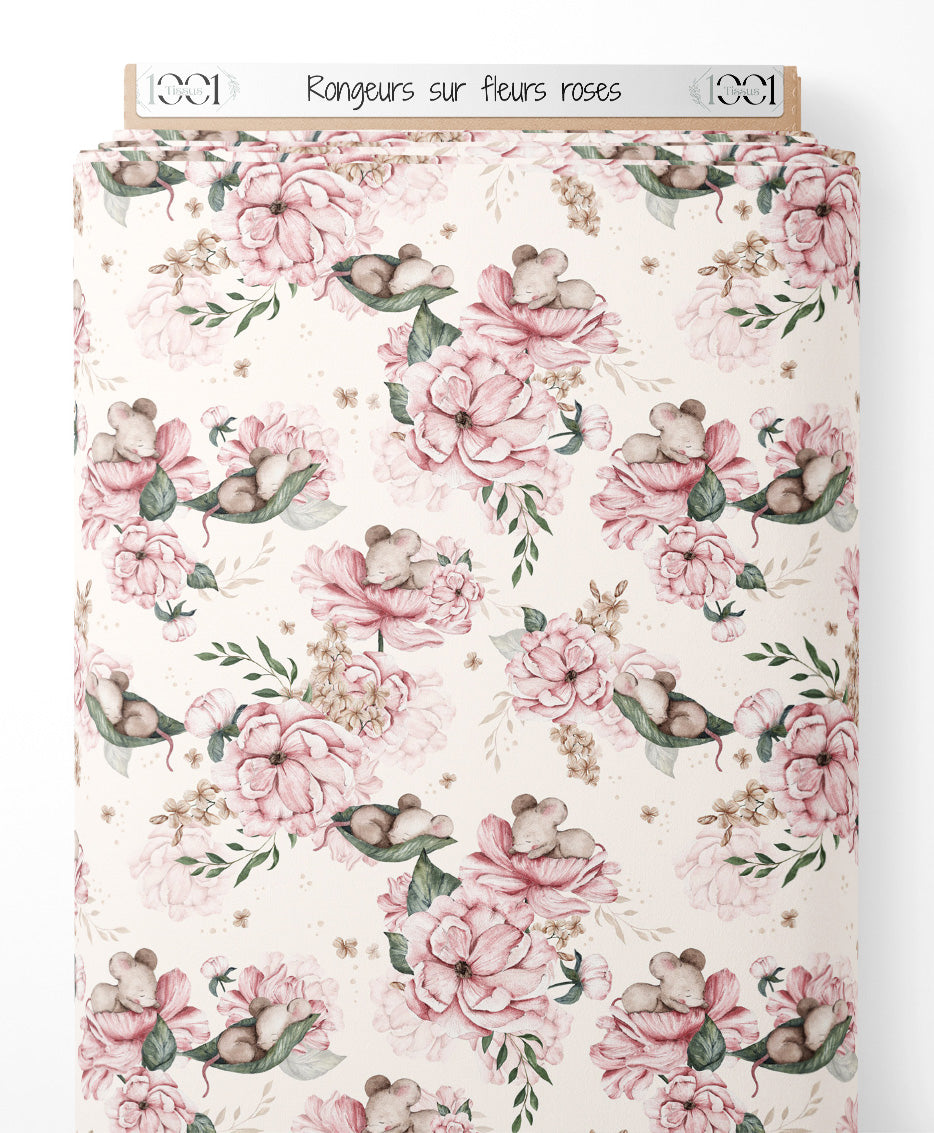 Tissu - Rongeurs sur fleurs roses