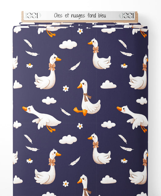 Tissu - Oies et nuages sur fond bleu