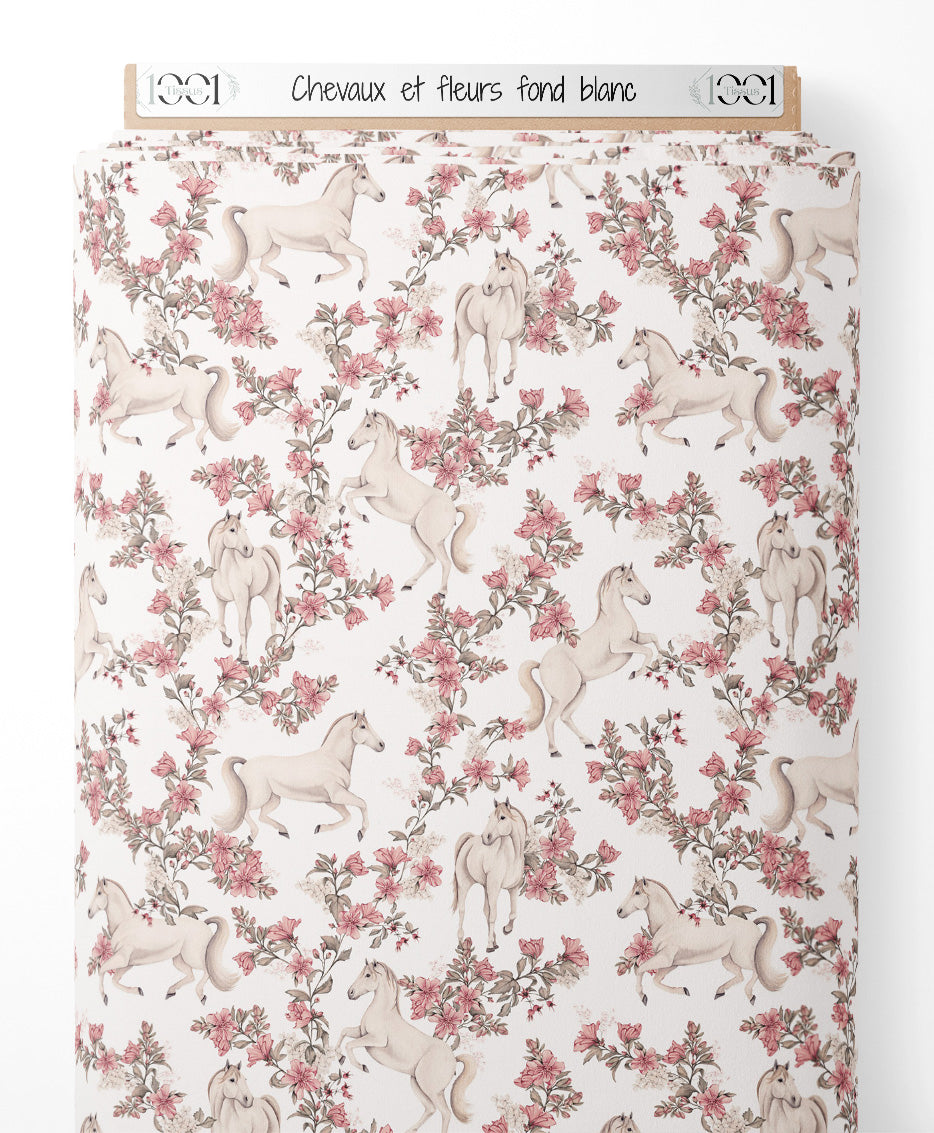 Tissu - Chevaux et fleurs sur fond blanc