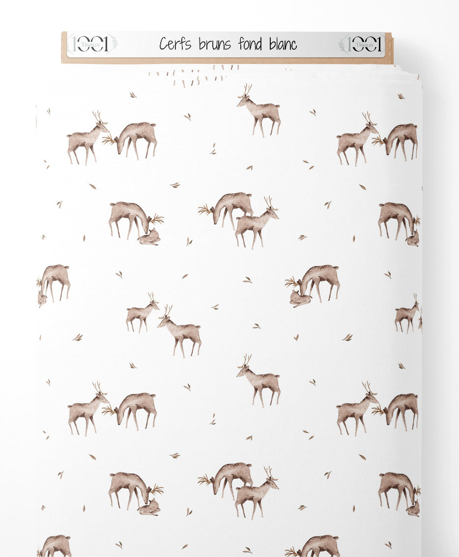 Tissu - Cerfs bruns sur fond blanc