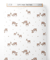 Tissu - Cerfs bruns sur fond blanc