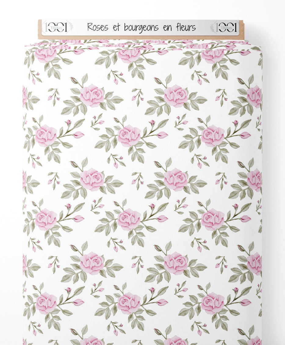 Tissu - Roses et bourgeons en fleurs