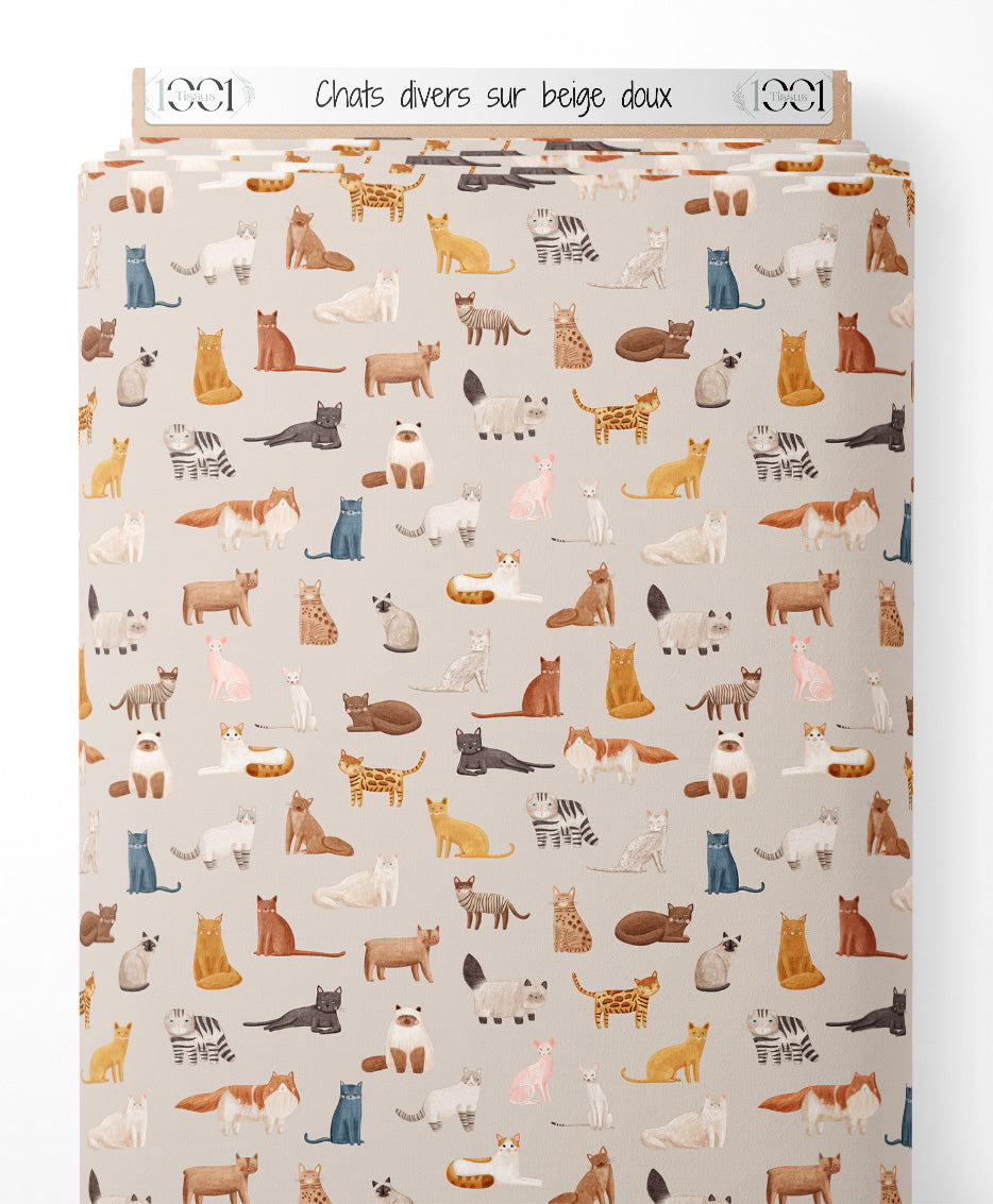 Tissu - Chats divers sur beige doux