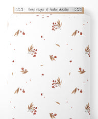 Tissu - Baies rouges et feuilles délicates