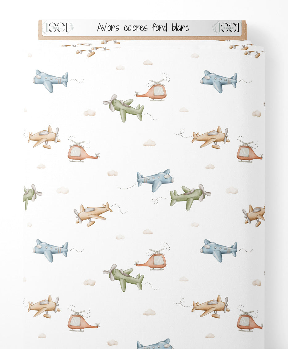 Tissu - Avions colorés sur fond blanc