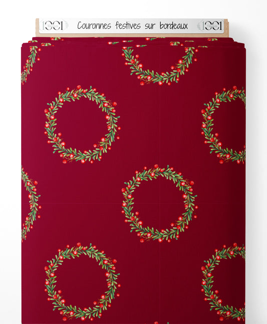 Tissu - Couronnes festives sur bordeaux