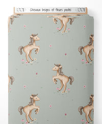 Tissu - Chevaux beiges et fleurs pastel