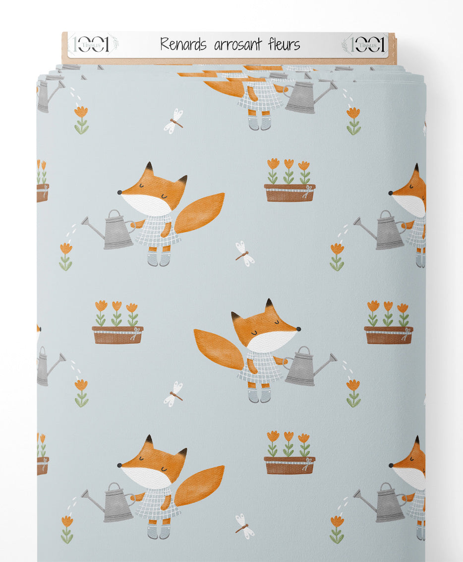 Tissu - Renards arrosant fleurs