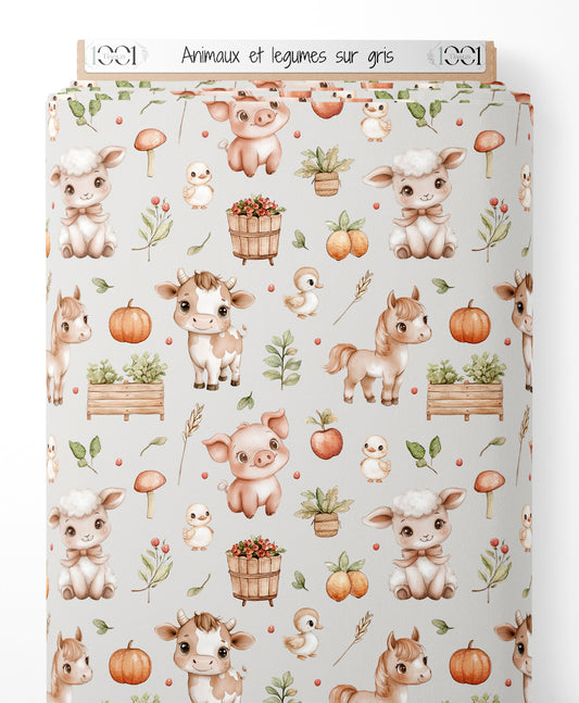 Tissu - Animaux et légumes sur gris