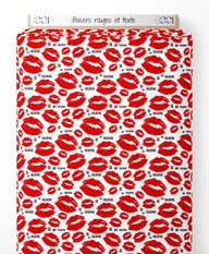 Tissu - Baisers rouges et texte
