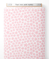 Tissu - Fleurs roses pastel répétées