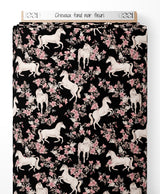 Tissu - Chevaux sur fond noir fleuri