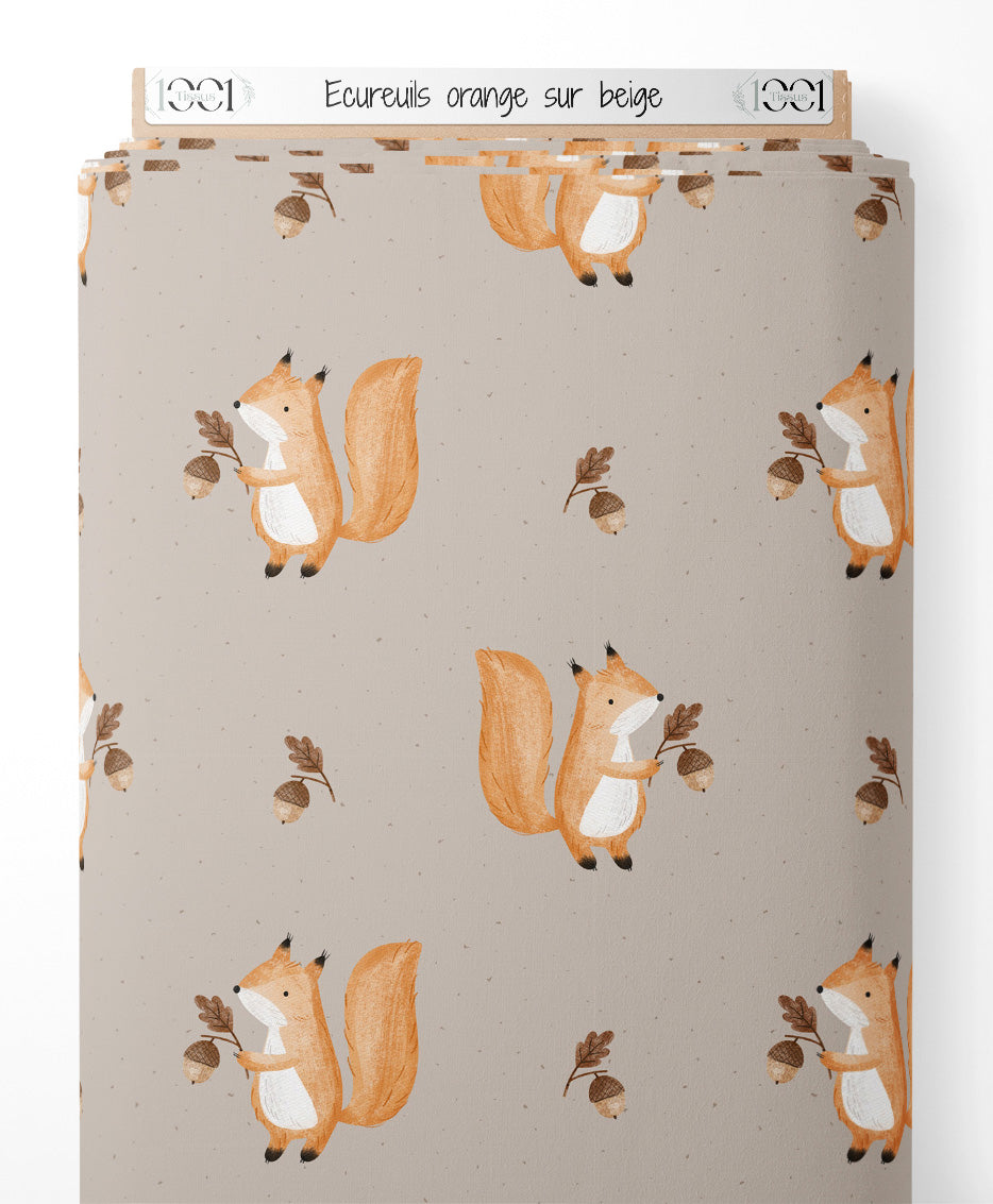 Tissu - Écureuils orange sur beige