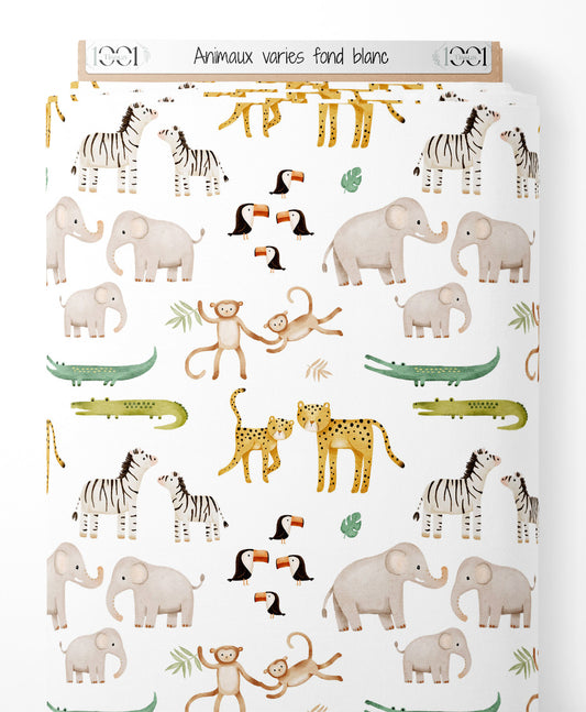 Tissu - Animaux variés sur fond blanc